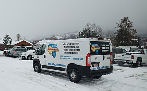 Our locksmith van out in the snow providing emergency lockout service.